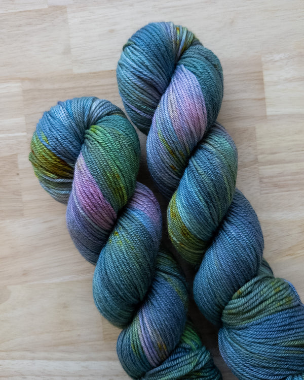 The Bus Stop - Natural DK