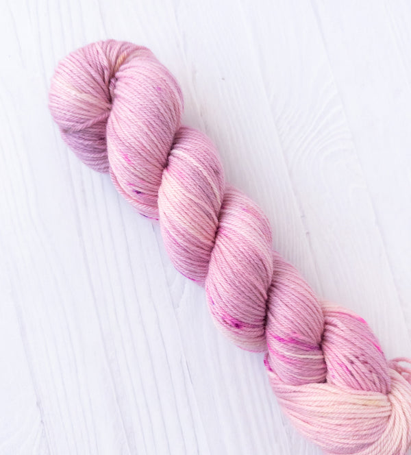 Pink Cake - Natural DK