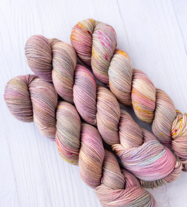 Spring Blooms - Natural DK